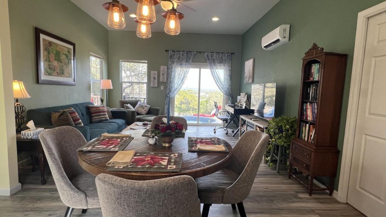 Hill Country Highland'S Bluebonnet Cottage Marble Falls Ngoại thất bức ảnh