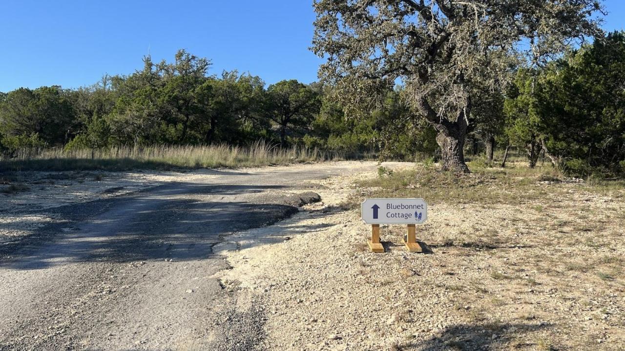 Hill Country Highland'S Bluebonnet Cottage Marble Falls Ngoại thất bức ảnh